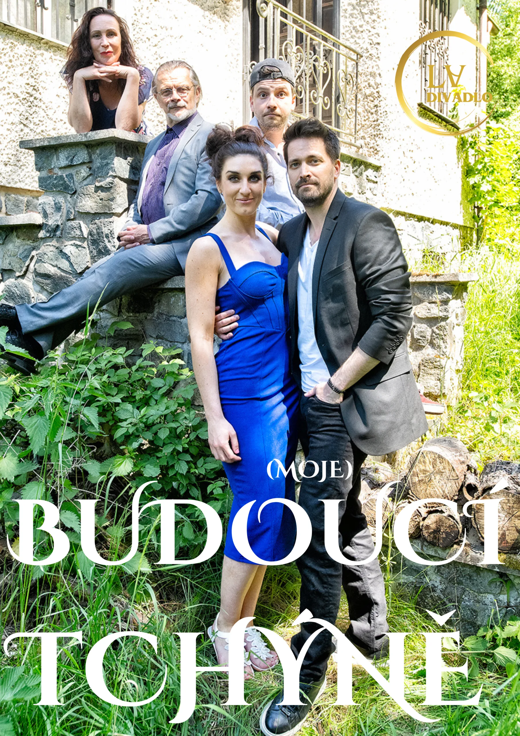 Plakát (Moje) Budoucí Tchýně: herci na schodech zahradní vily